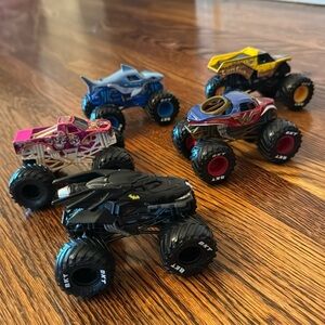 Monster Trucks! 🛻